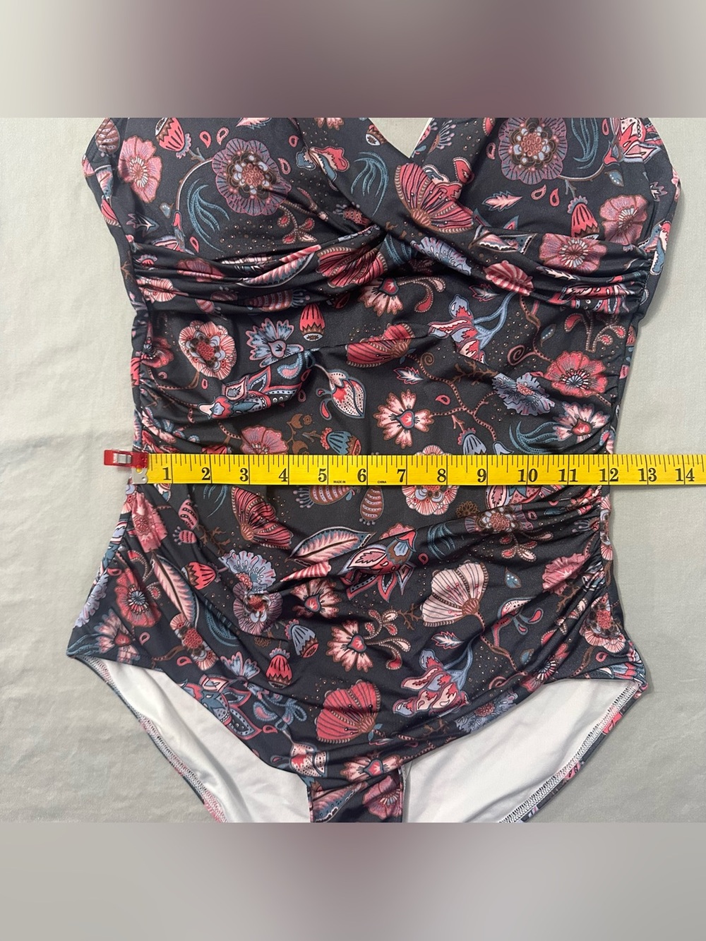 Nip Tuck Swim One Piece Swimsuit US 8 Floral Ruched Twist Front Multi-Fit Cup - Picture 9 of 13